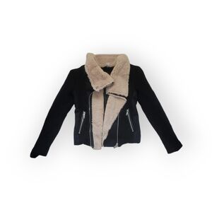 H&M Black biker jacket,faux fur collar. Size: 4